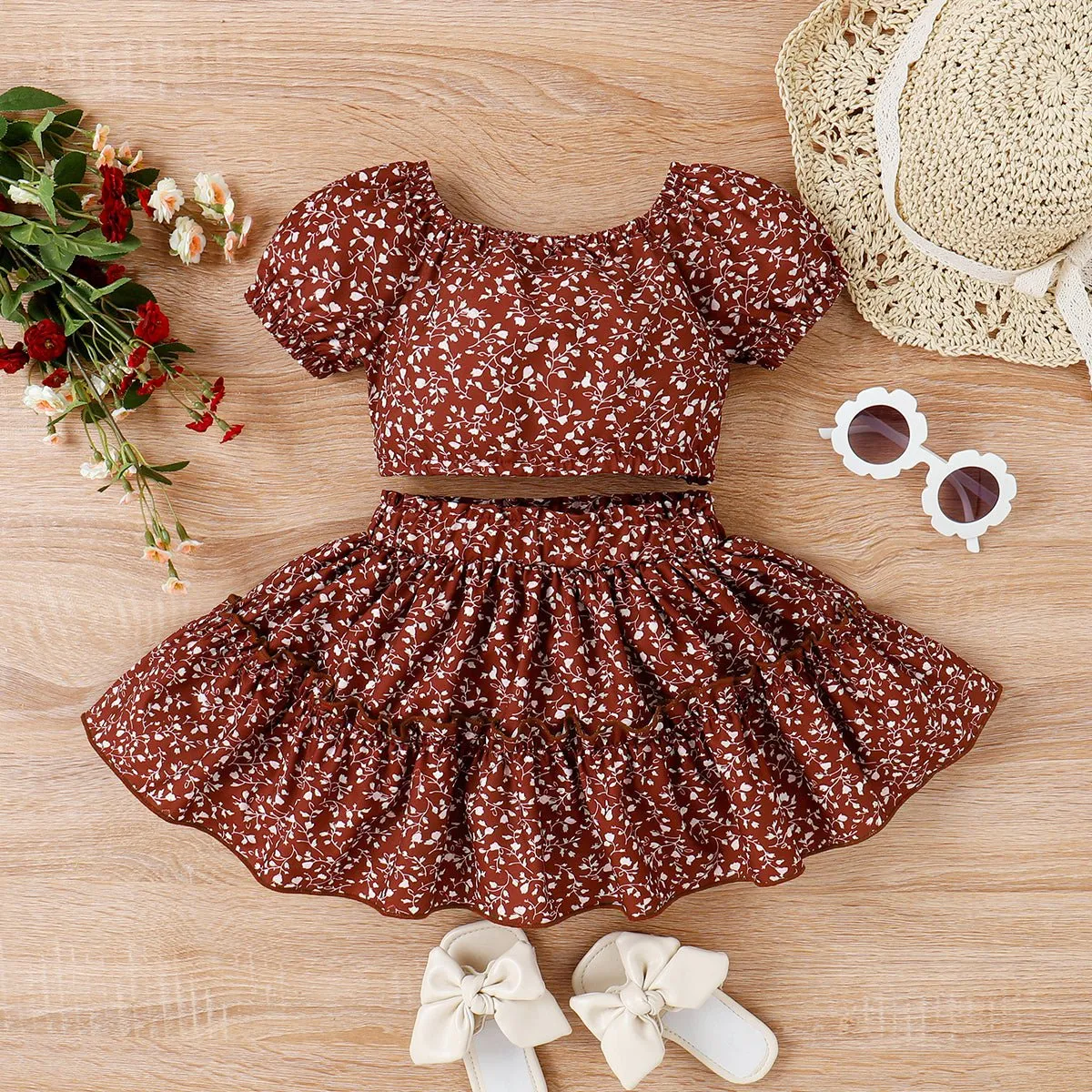 2pcs Toddler Girl Trendy Floral Print Tee and Layered Skirt Set