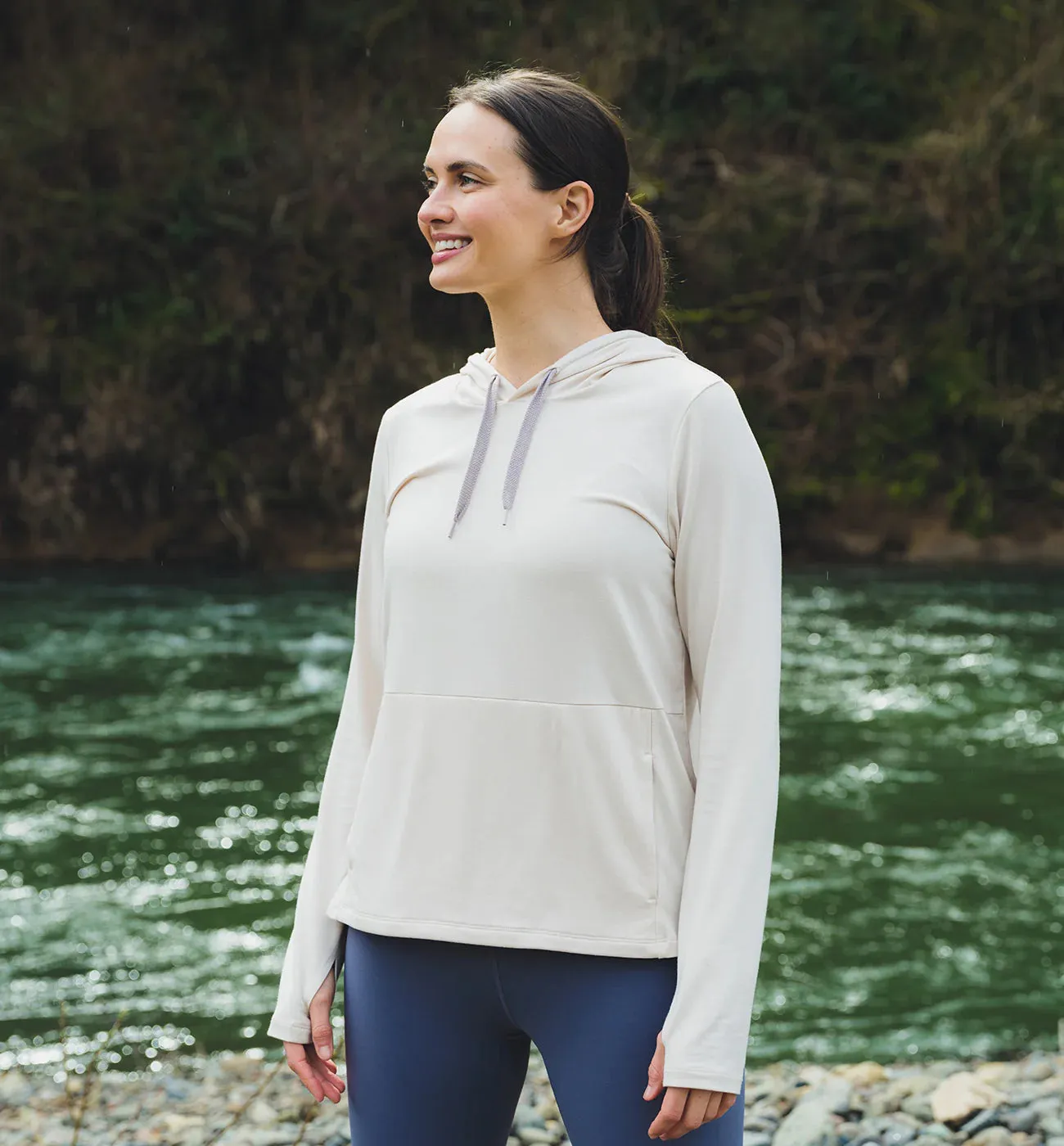 Free Fly Women's Bamboo Flex Hoodie in Stone