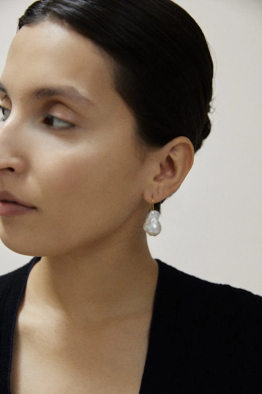 Minimalist Baroque Earrings Gold