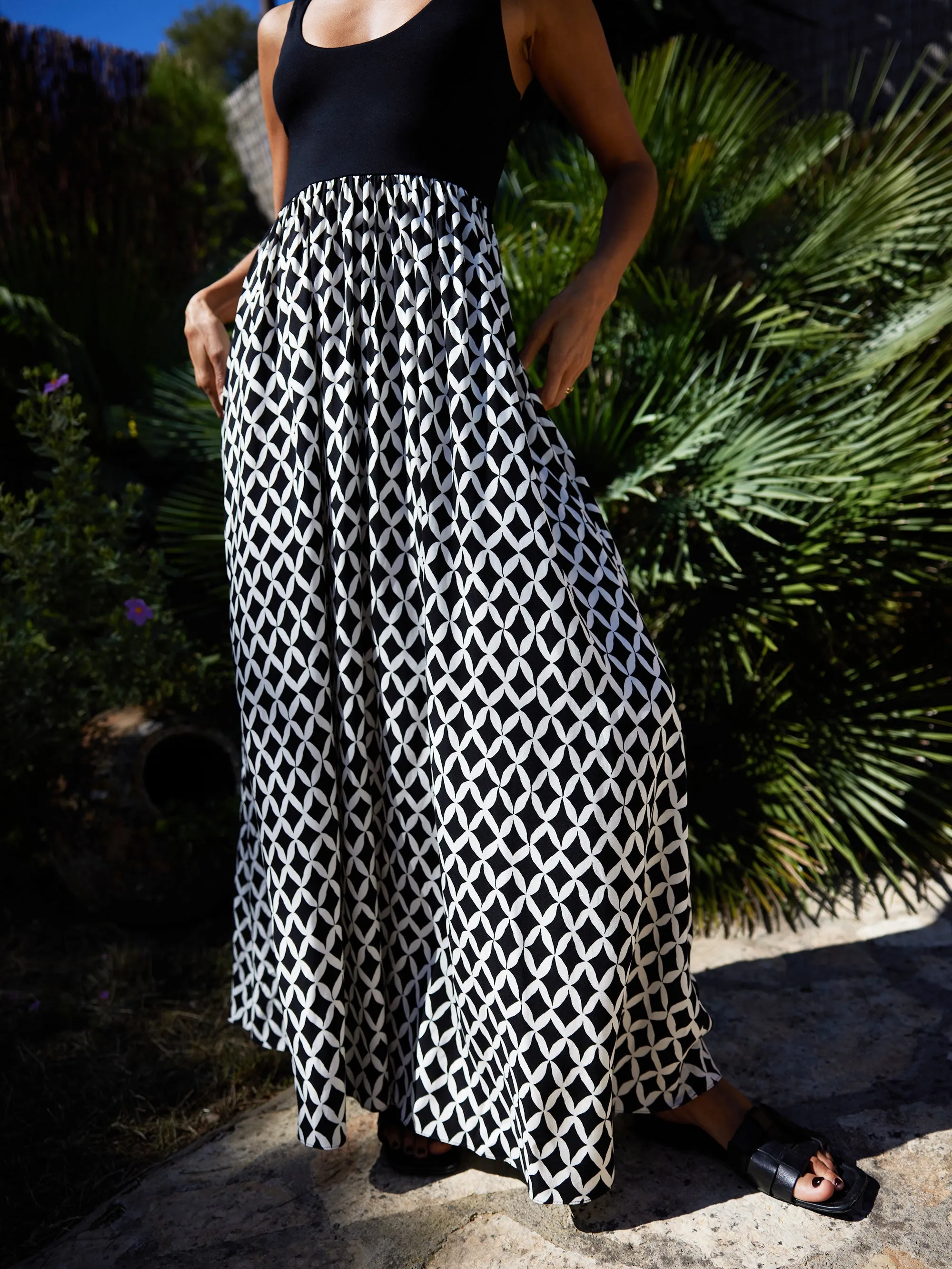 Mono Geo Print Maxi Dress