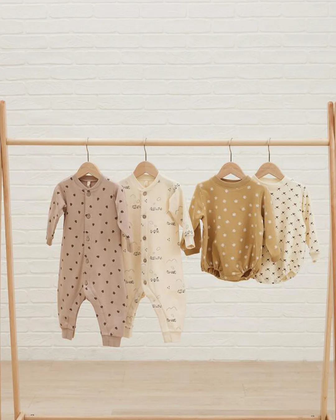 ONESIE QUINCY MAE ACORNS