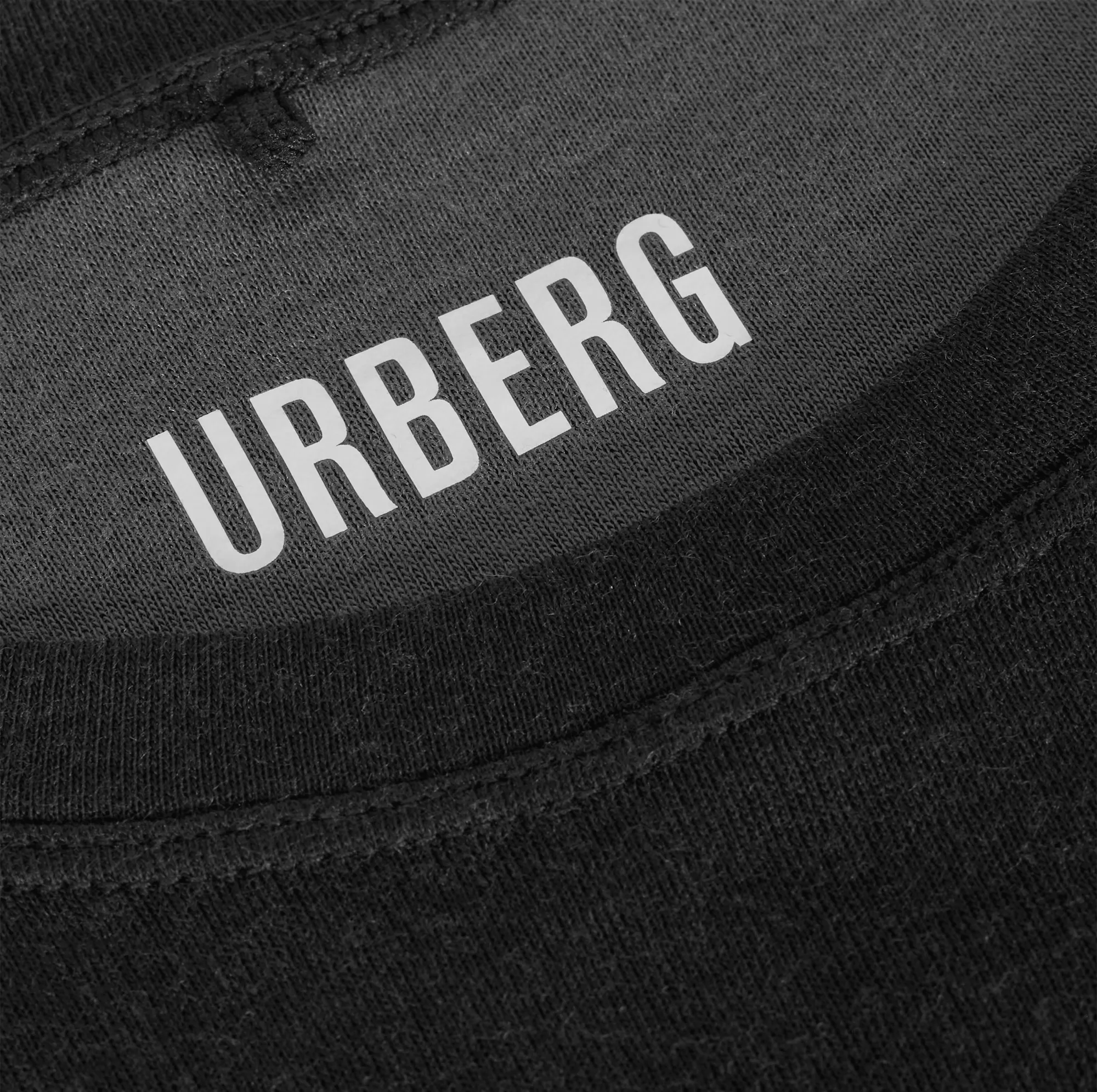 Urberg Men&#x27;s Selje Merino-Bamboo Top Black Beauty | Buy Urberg Men&#x27;s Selje Merino-Bamboo Top Black Beauty here | Outnorth