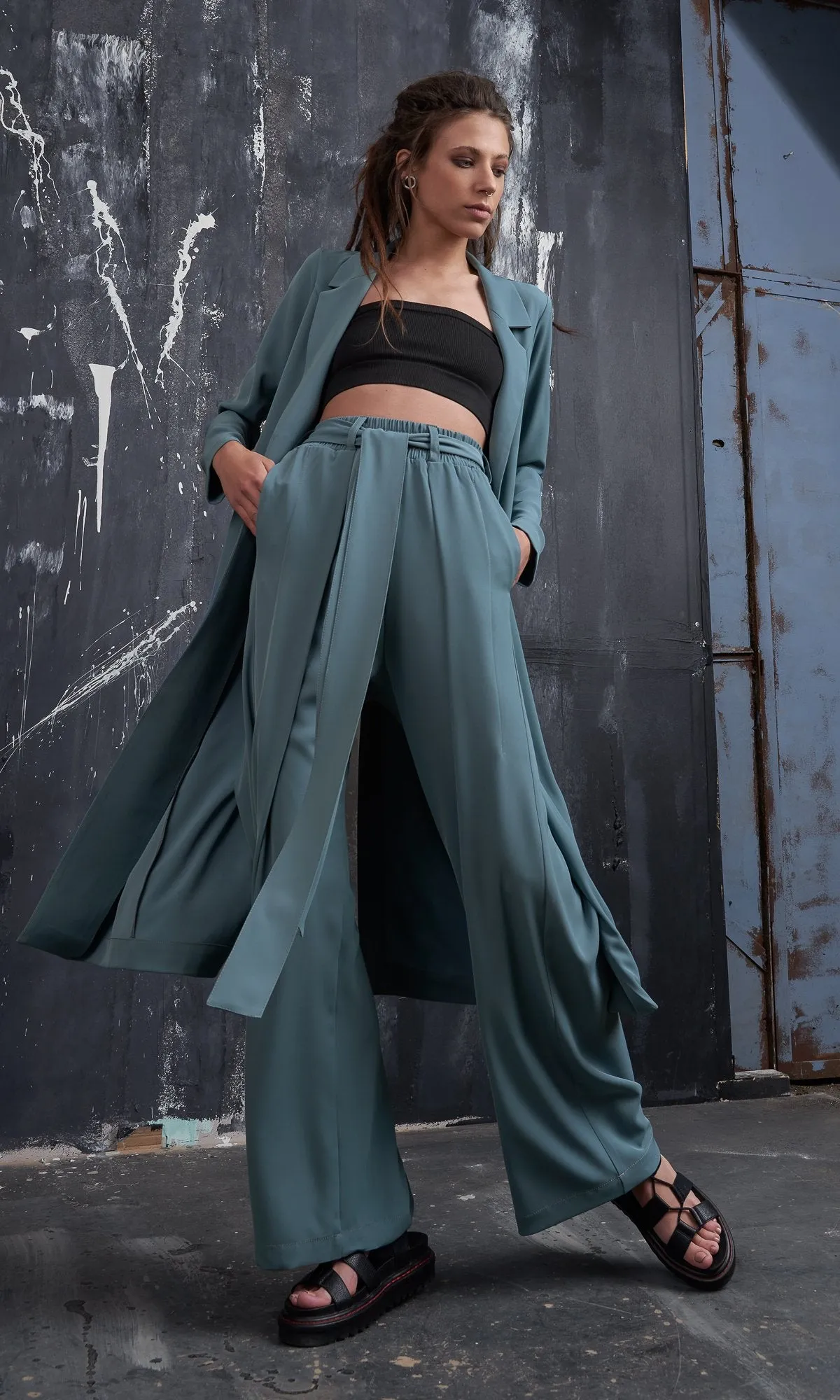 Wide Leg Tuck Pants