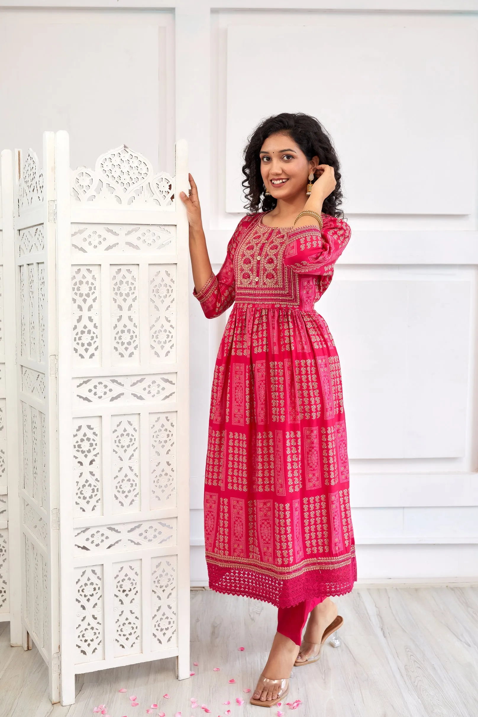 Women's Muslin Pink A-Line Kurta, Pant & Dupatta With Fancy Potli Set